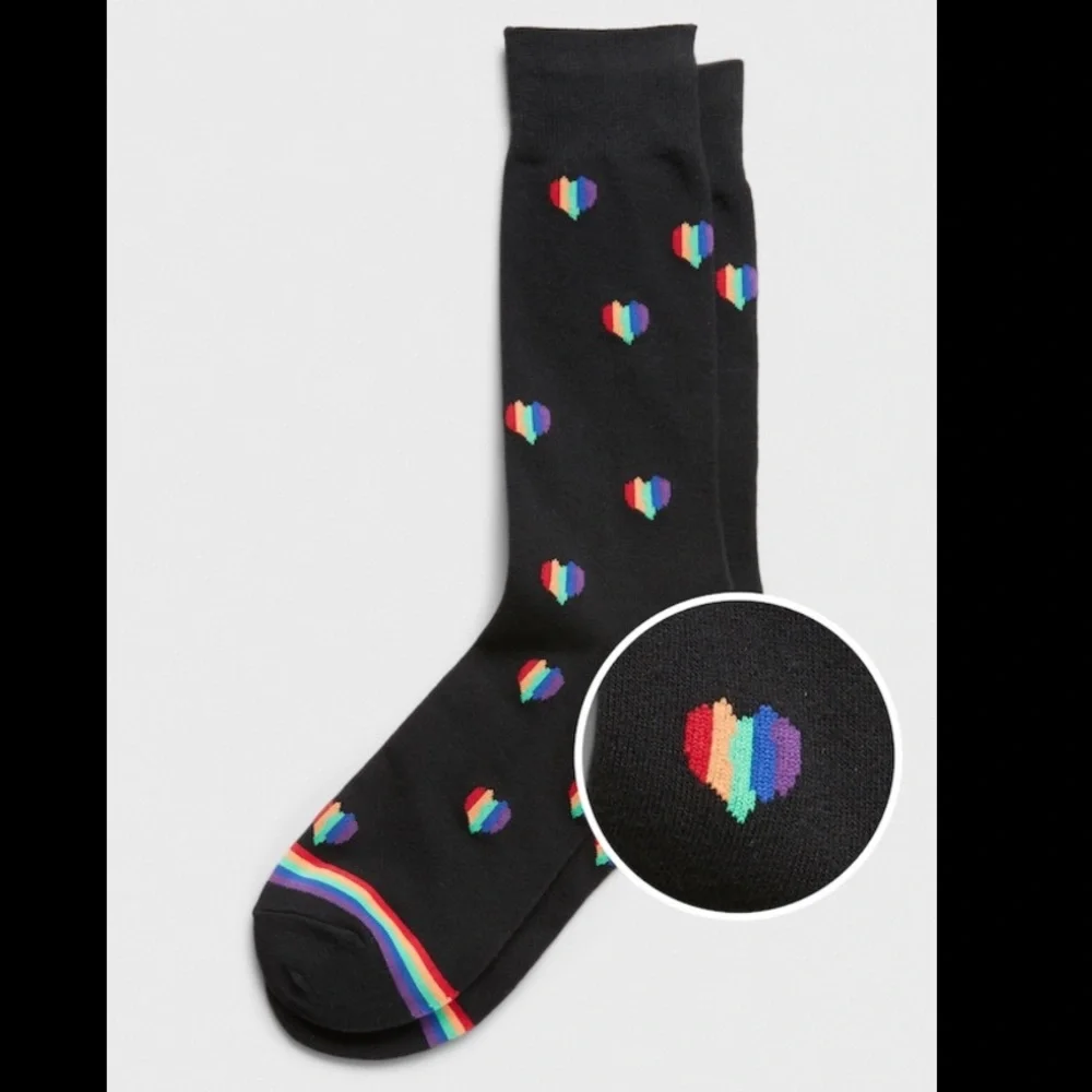 ⭐️ 5/$25 Banana Republic rainbow heart socks